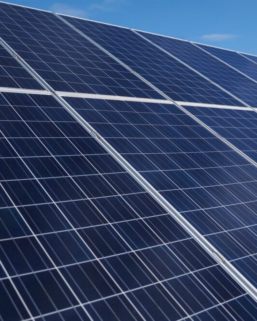 low-angle-solar-pannels-arrangement_23-2149352235